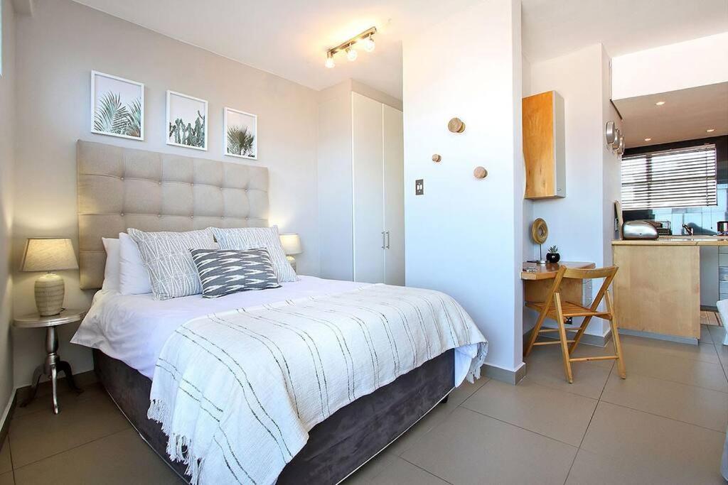 Morakani 503 In Point. Cape Town